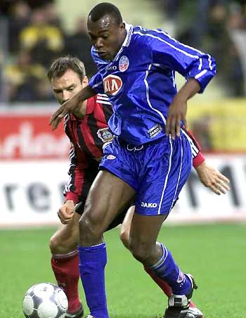 在足球中 在足球中